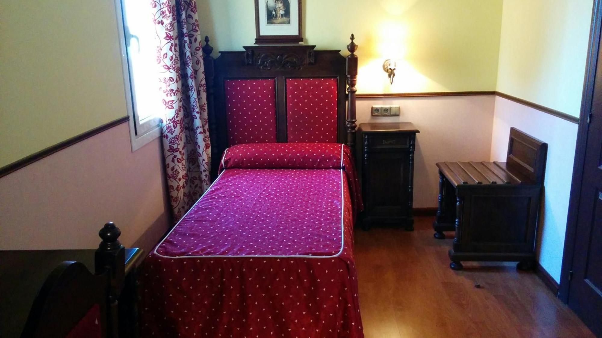 Hotel El Cisne Сарагоса Экстерьер фото